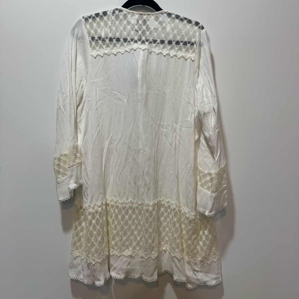 Knox Rose Cream and White Lace-Trim Open Front Kimono - Picture 4 of 8
